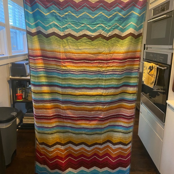 Missoni Hugo Towel NWT - Picture 7 of 10